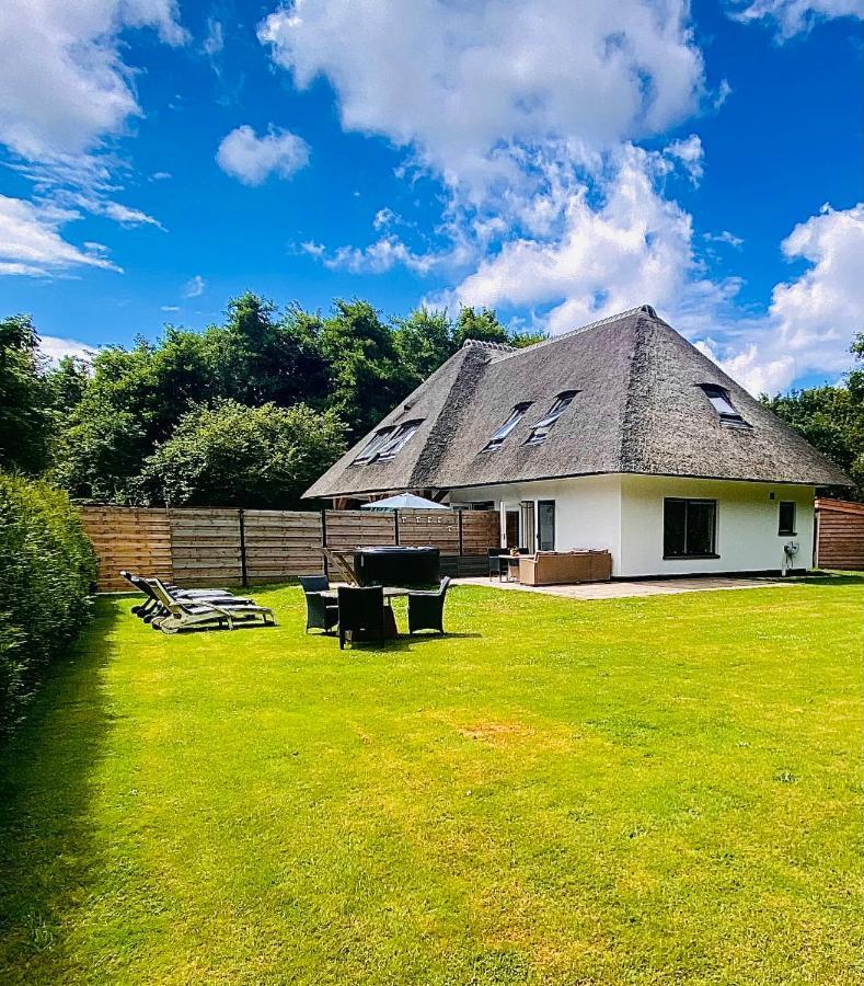 Villa The Island Life Texel Met Jacuzzi De Koog  Esterno foto