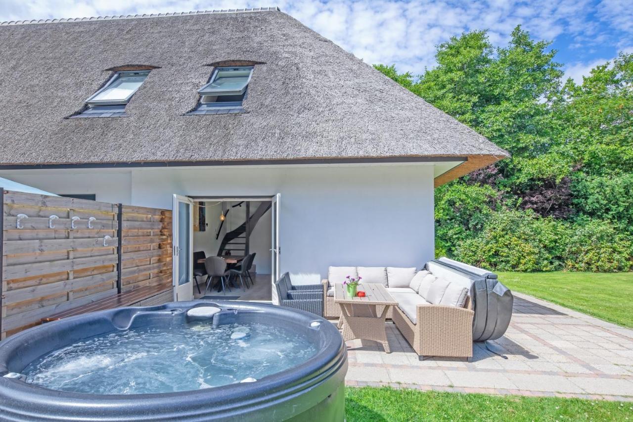 Villa The Island Life Texel Met Jacuzzi De Koog  Esterno foto