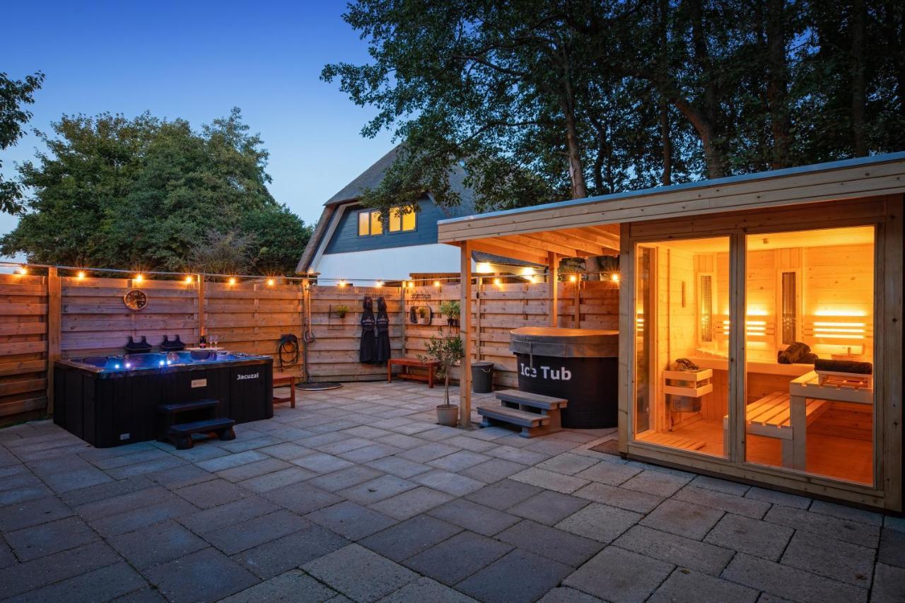 Villa The Island Life Texel Met Jacuzzi De Koog  Esterno foto