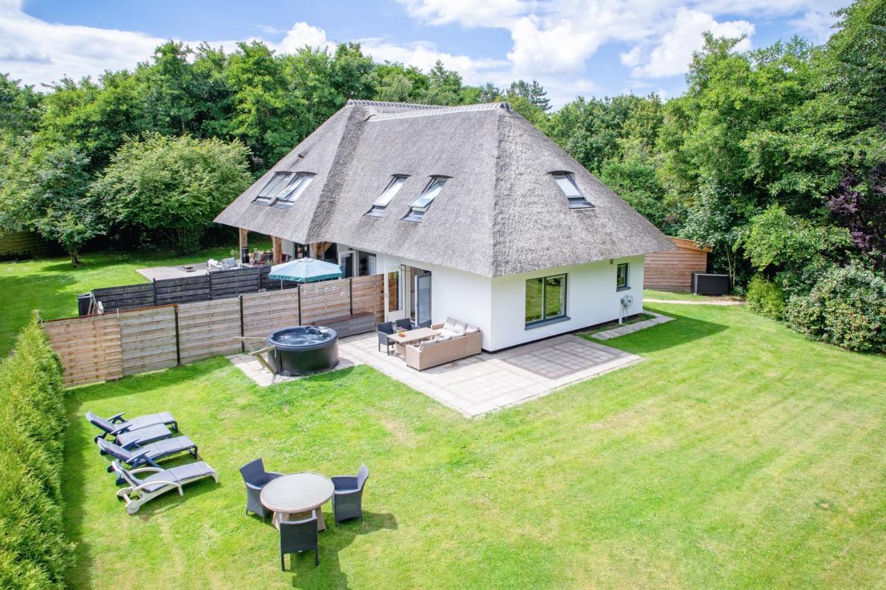 Villa The Island Life Texel Met Jacuzzi De Koog  Esterno foto